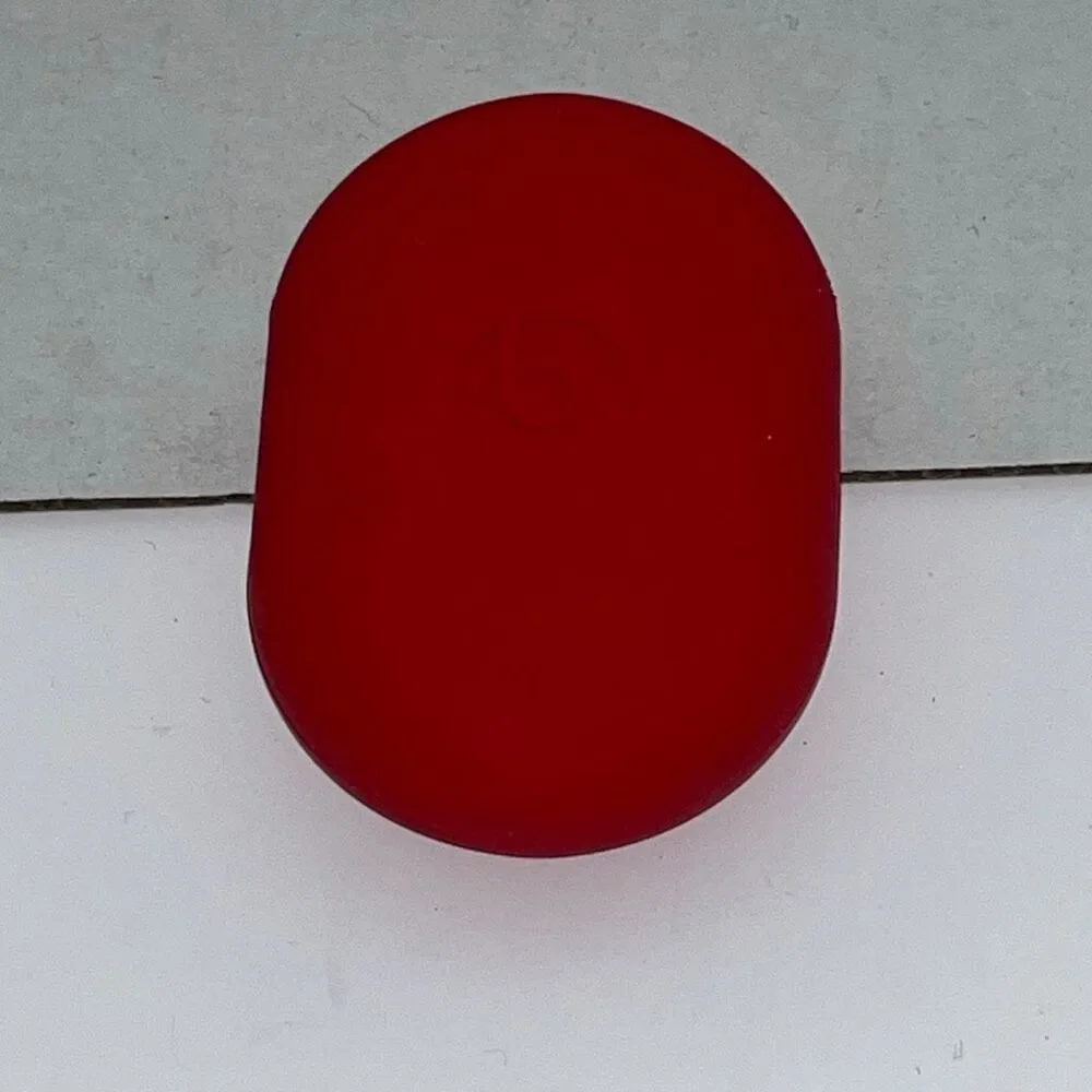 Beats By Dre 10th‎ Anniversary Decade Collection Red Silicone Carrying Case